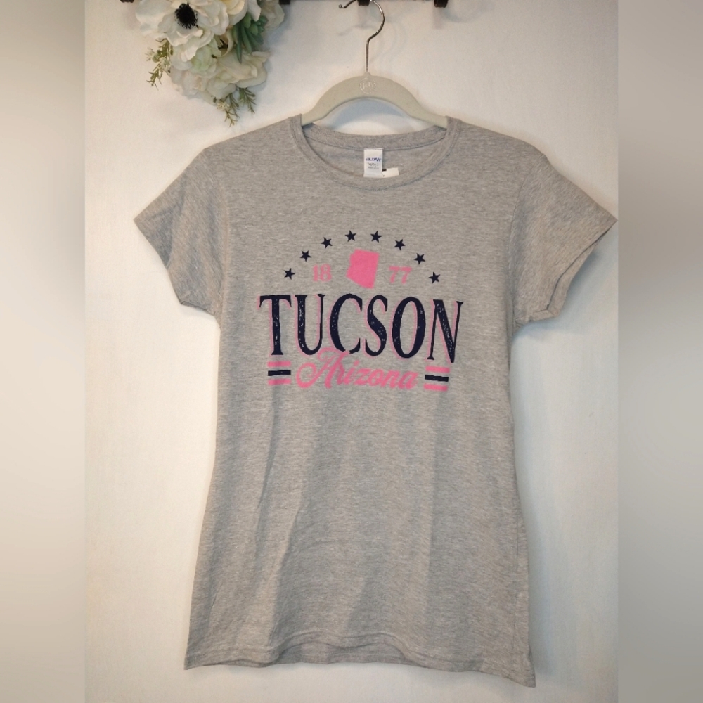 NWT Sport Grey Tucson Arizona Graphic Fitted Ring Spun T-shirt